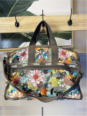 LeSportsac Tote Duffel Duffle Weekender Travel Bag 16”